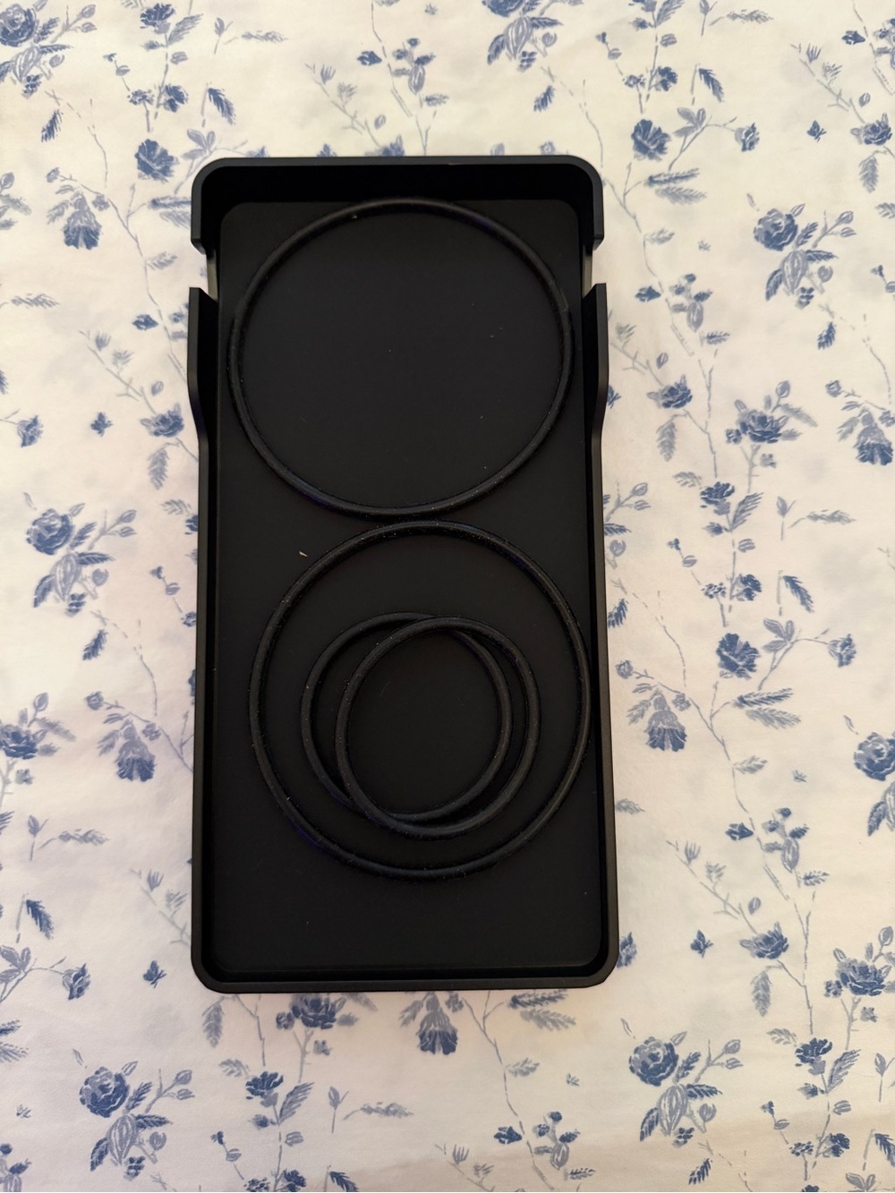 Black Smartphone Grip Rings and Tray Accessory - Unbranded